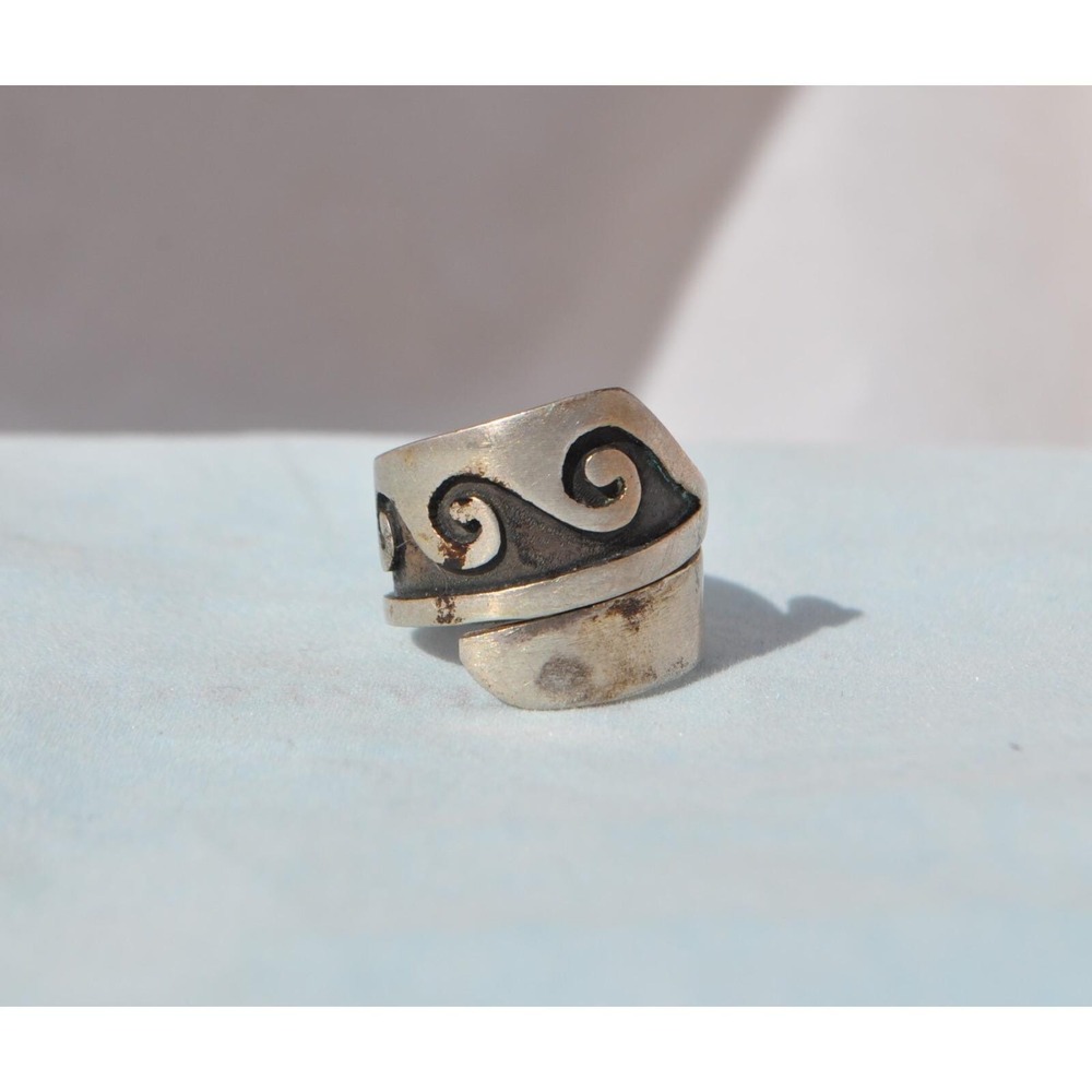 Old Pawn Native American Indian Sterling Silver Wave Ring‎ Size 6.5